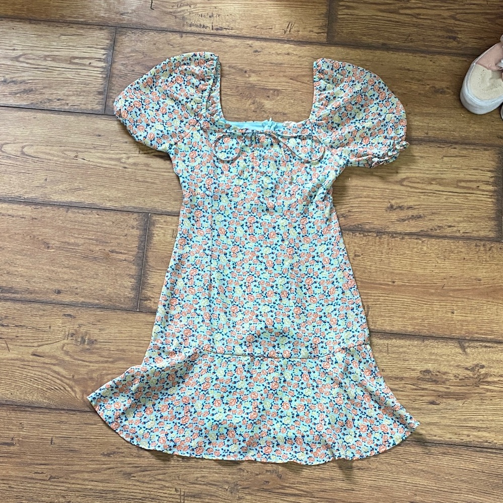 Floral Puff Sleeve Dress